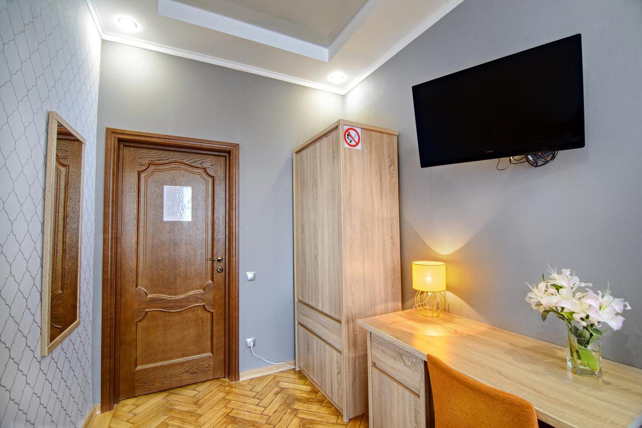 Premium Hostel Lviv Eksteriør billede