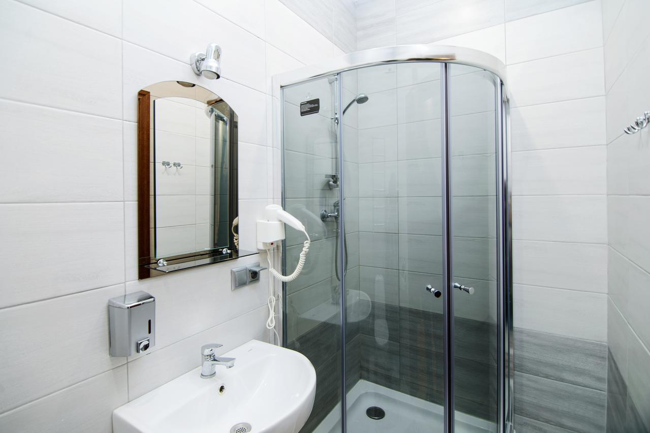 Premium Hostel Lviv Eksteriør billede